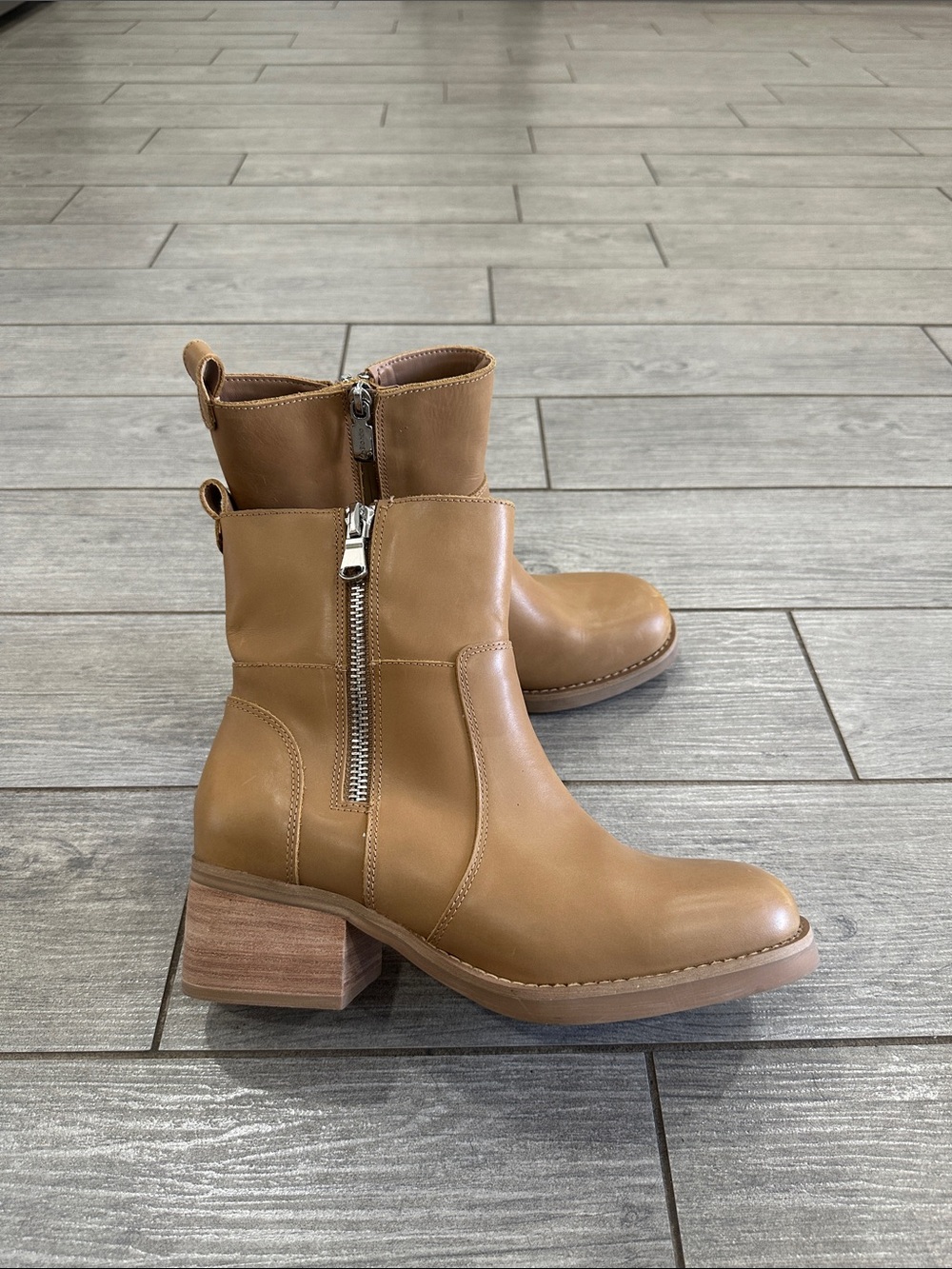 Blondo Carmine Waterproof Leather Booties‎ NWT! - Picture 7 of 13